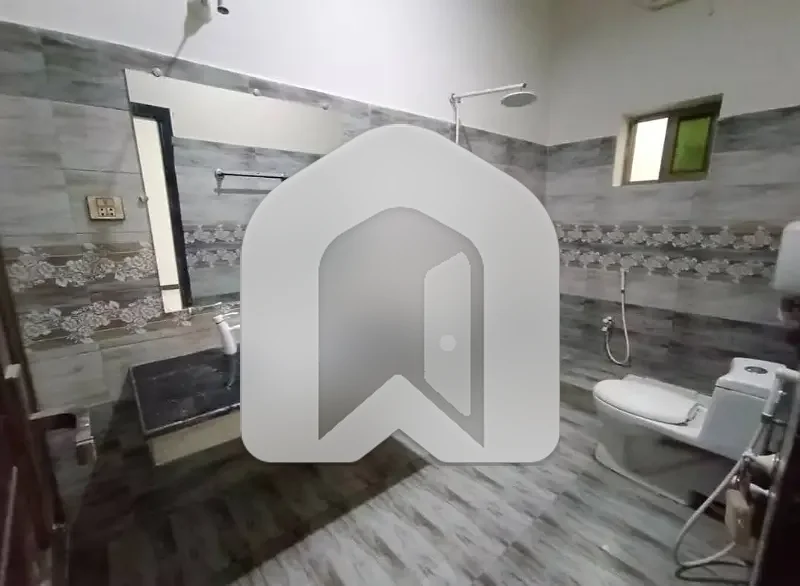 9 Marla Ground Portion. Bedrooms. 3 With Bathrooms. 4 Dining Room TV Launch Kitchen Car Parking This House Available Government Of Pakistan Hiring Purpose Available All Facilities In Life Available, photo 7