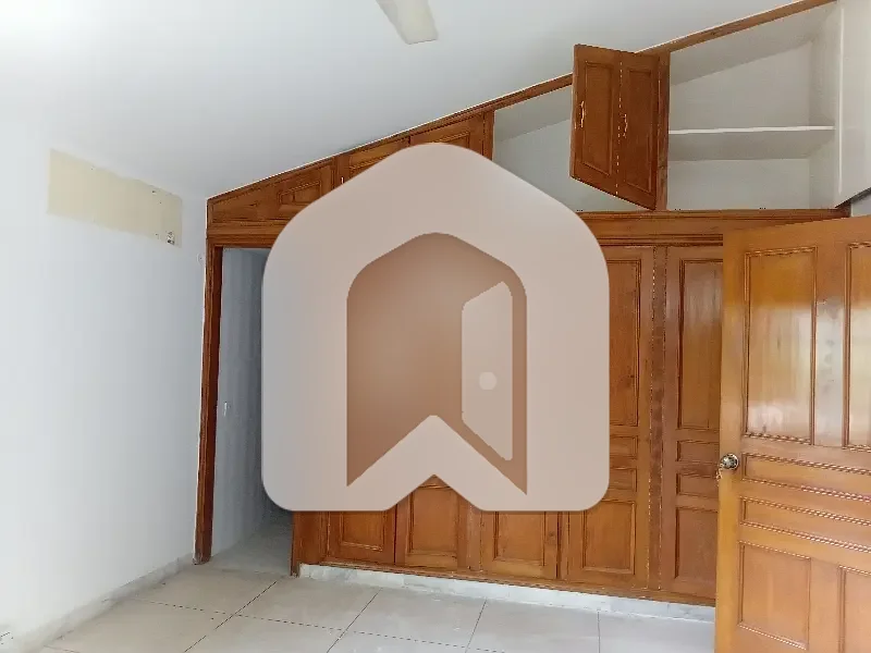F7 Prime Location 6 Bedrooms House For Rent Only Foriengers Front Back Lawn, photo 7