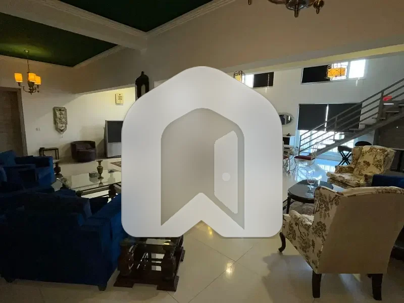 F6 Hot Location 8 Bedrooms Triple Stories Fully Furnihsed House For Rent