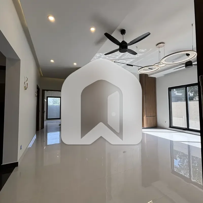 Elegant extra modern luxury kanal single unit house