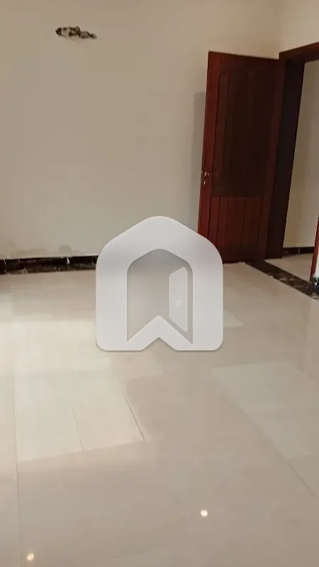 Beautiful Upper Portion For Rent, photo 8