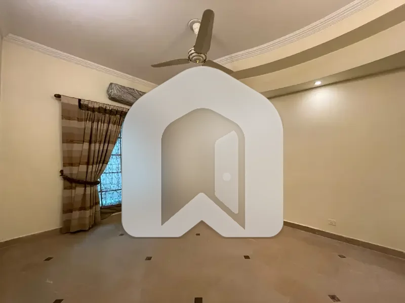 14 Marla Ground + Basement For Rent In I-8/4 Islamabad, photo 7