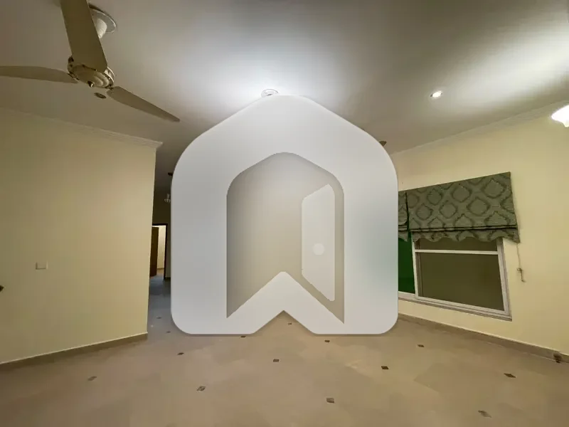 14 Marla Ground + Basement For Rent In I-8/4 Islamabad, photo 5