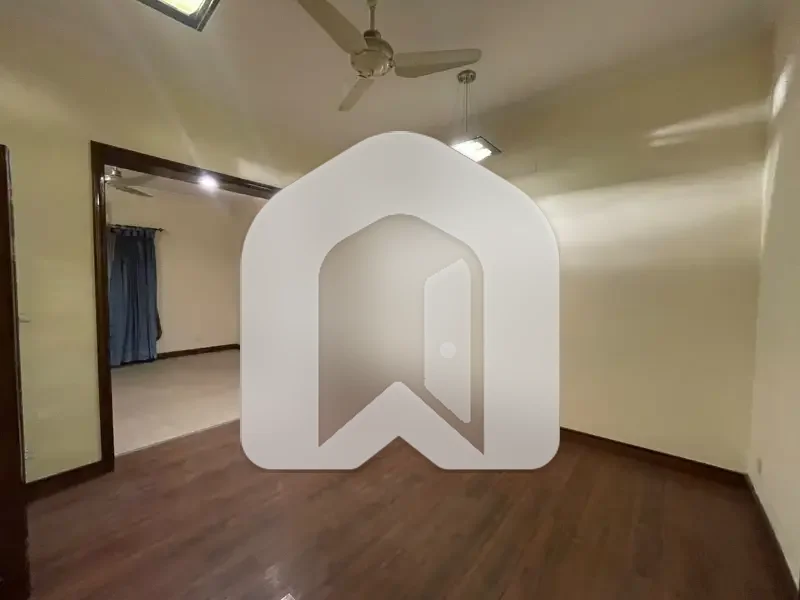14 Marla Ground + Basement For Rent In I-8/4 Islamabad, photo 19