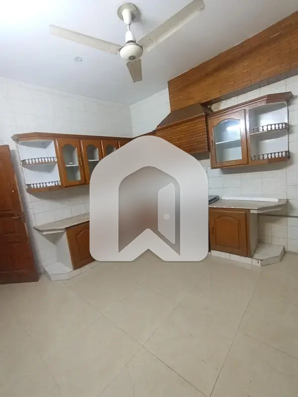 Ground + Basement F-11 For Rent, photo 6