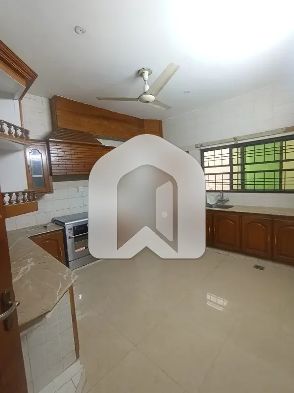 Ground + Basement F-11 For Rent, photo 8