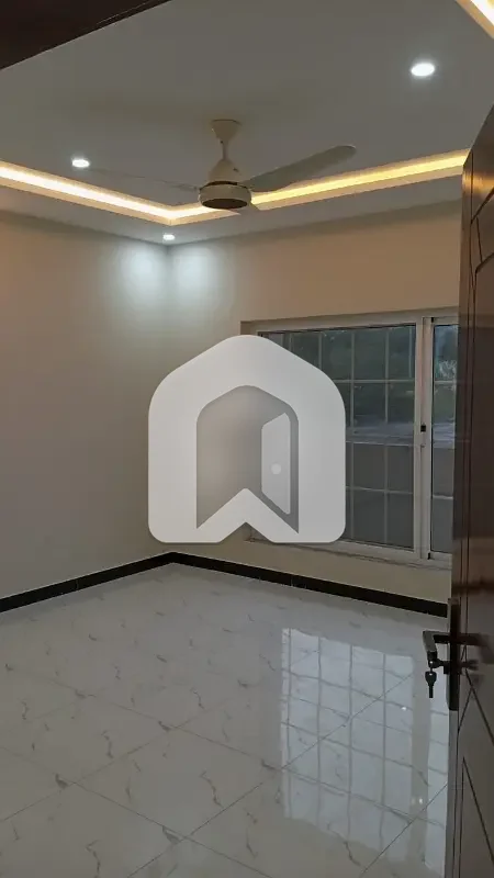Beautiful Brand New Ground Portion D12, photo 9