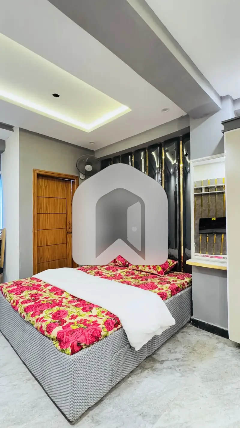 Flat Of 350 Square Feet For Rent In F-17/2