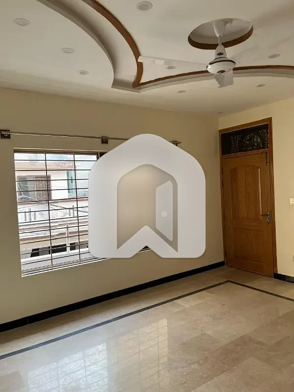 8 Marla Beautifully Built Upper Portion Available For Rent In BaniGala, Islamabad, photo 6
