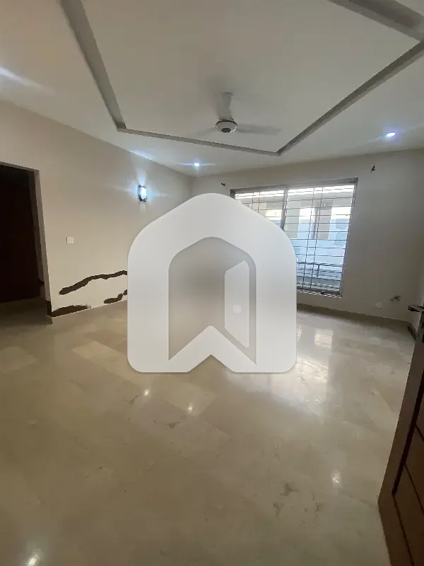 Uper portion for rent in D12, photo 6