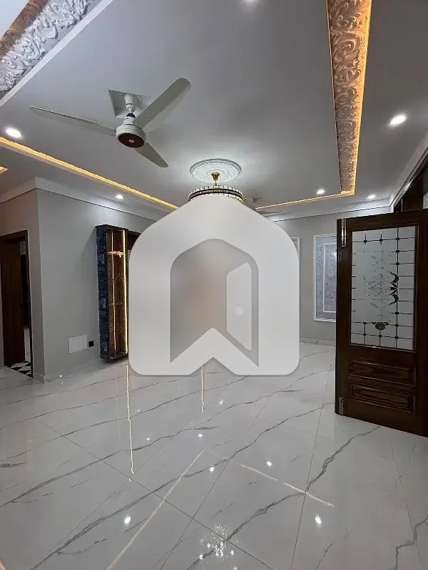 14 Marla Brand New Tiles Flooring Ground Portion Available Rent G-14, photo 3