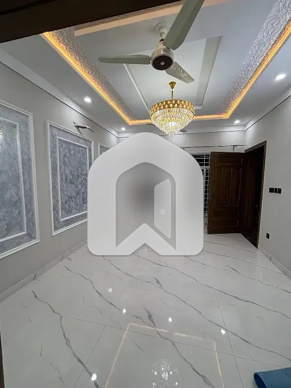 14 Marla Brand New Tiles Flooring Ground Portion Available Rent G-14, photo 2
