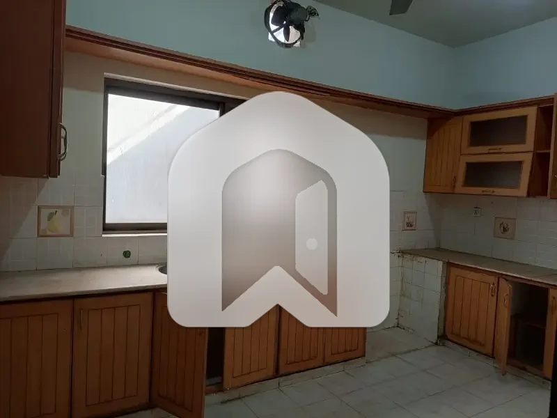 E-11 2 Triple Storey House For Rent, photo 22