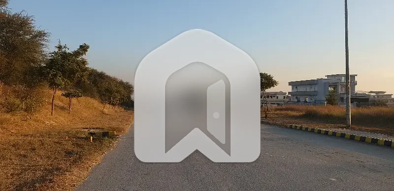 Ground Portion Is Available For Rent Gas Electricity Water Available, photo 16