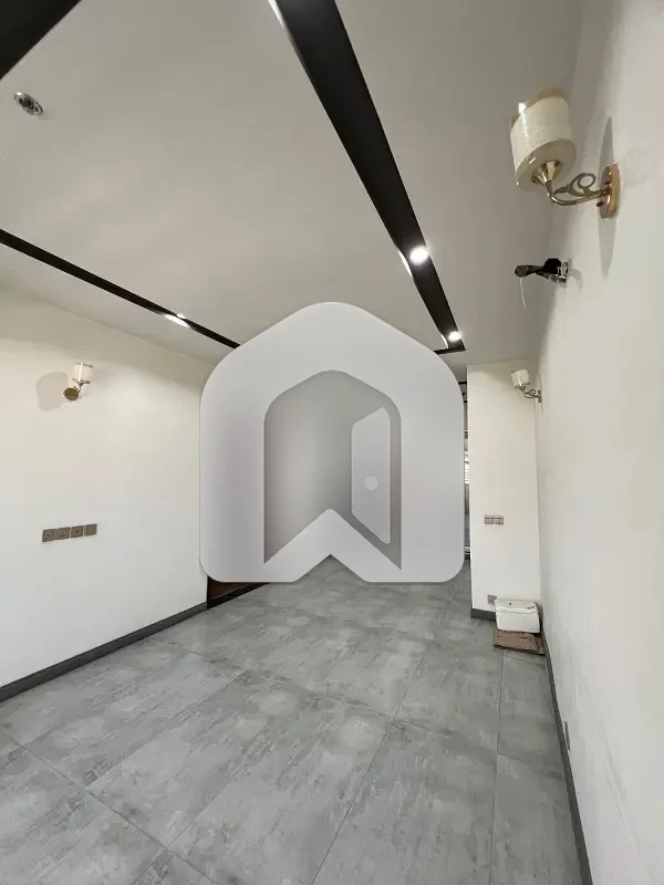 2 Bed Non-Furnished Apartment For Rent | Spacious Rooms | Family Living | Prime Location, photo 9