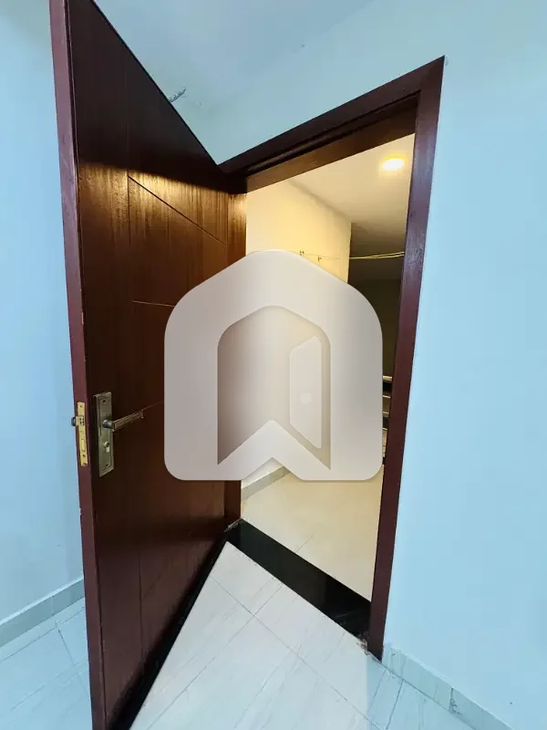Spacious Non-Furnished Studio Apartment For Rent | Prime Location | Affordable Rent, photo 9