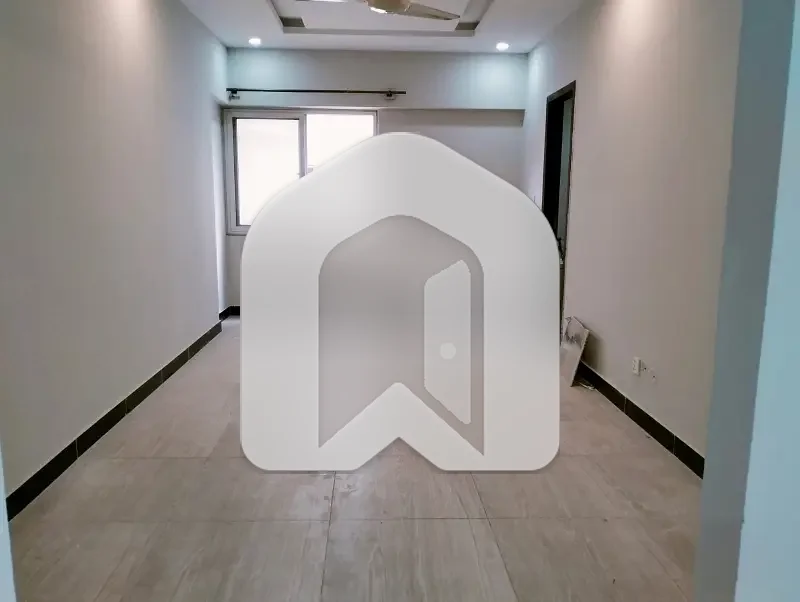 A Spacious 2400 Square Feet Flat In Capital Residencia, photo 7