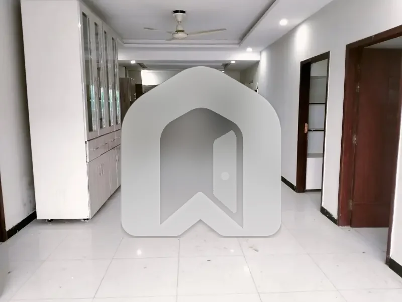 A Spacious 2400 Square Feet Flat In Capital Residencia, photo 5