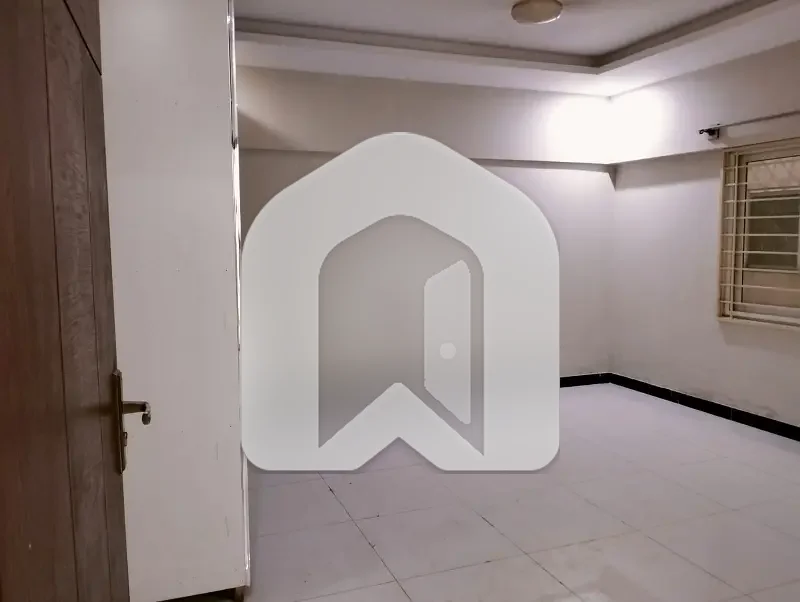 A Spacious 2400 Square Feet Flat In Capital Residencia, photo 3