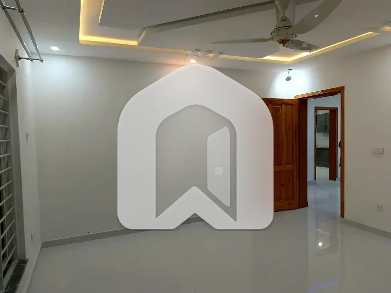 Upper Portion 95000, photo 21