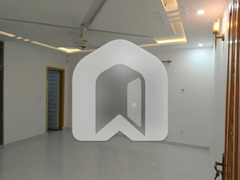 Upper Portion 95000, photo 12