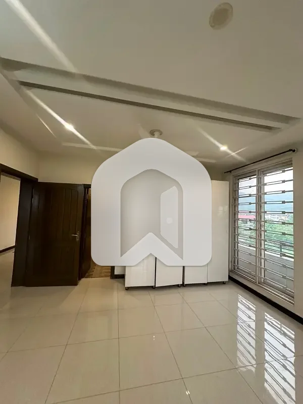 14 Marla Upper Portion For Rent, photo 9