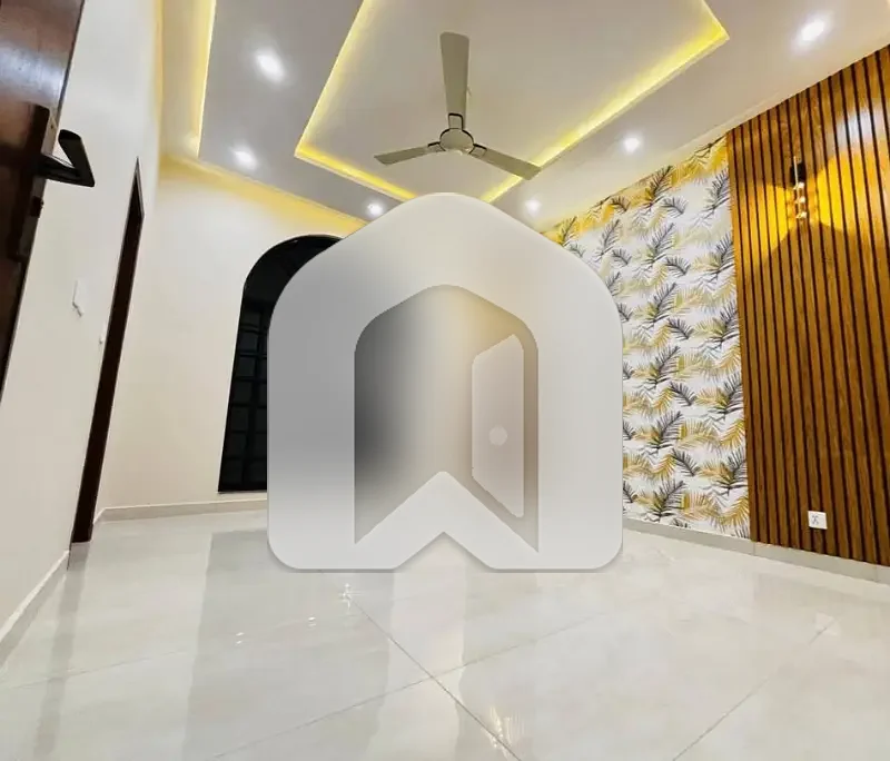 8 Marla Ground Portion For Rent In Faisal Town