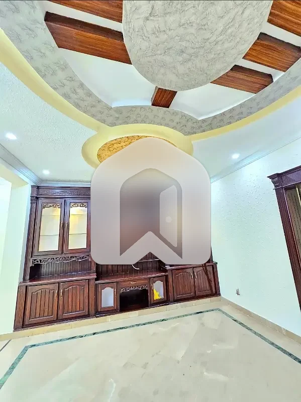7 Marla Ground Floor Near Kashmir Highway Gas Electric Separate Boring Parking Available G-13/1