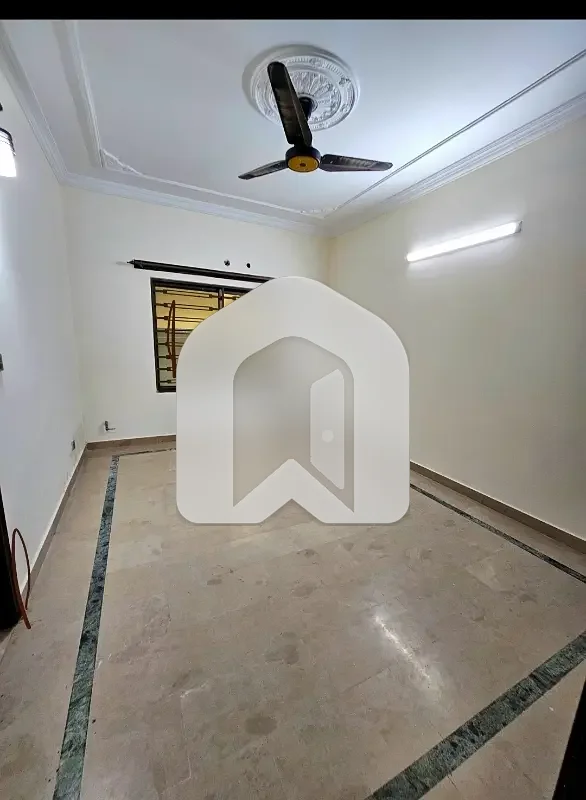 7 Marla Ground Floor Near Kashmir Highway Gas Electric Separate Boring Parking Available G-13/1, photo 13