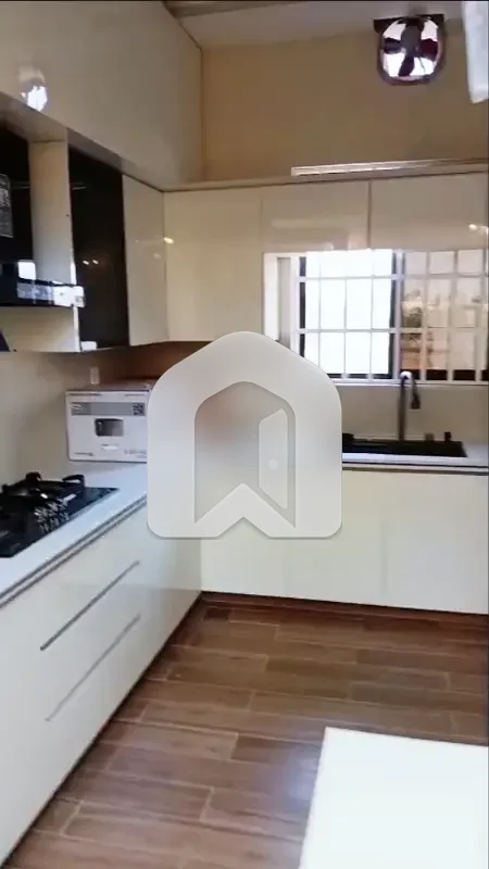 10 Marla Upper Portion Available For Rent.