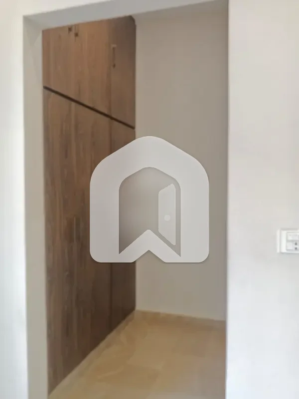 666 Sq. Yards Luxurious Independent Upper Portion for Rent in F11 Islamabad, photo 10