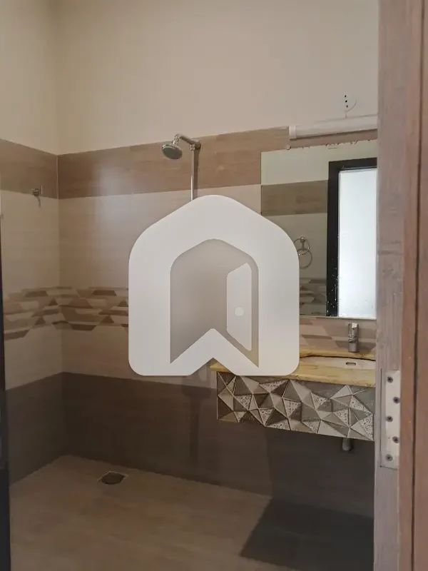666 Sq. Yards Luxurious Independent Upper Portion for Rent in F11 Islamabad, photo 15