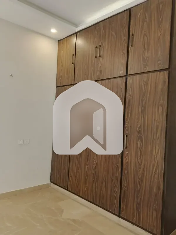 666 Sq. Yards Luxurious Independent Upper Portion for Rent in F11 Islamabad, photo 14