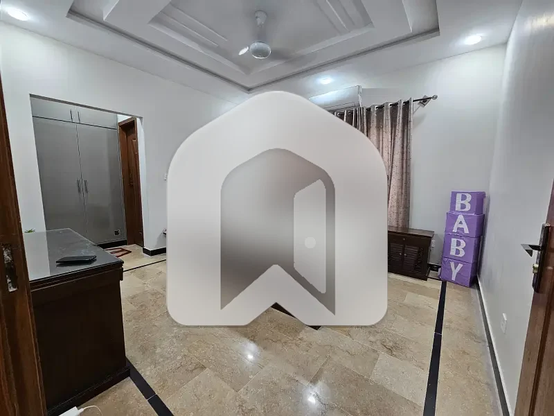 7 Marla Ground portion available for rent