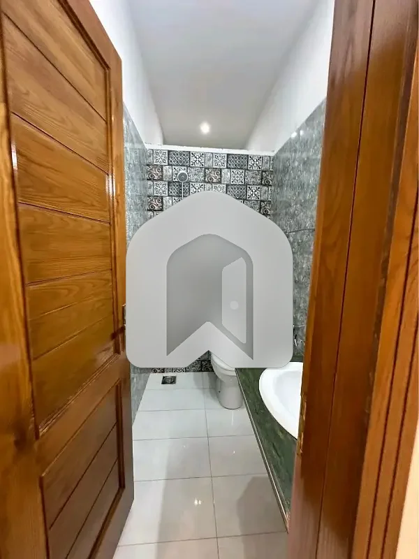 7 Marla Brand New House Available Rent G-14/2, photo 9