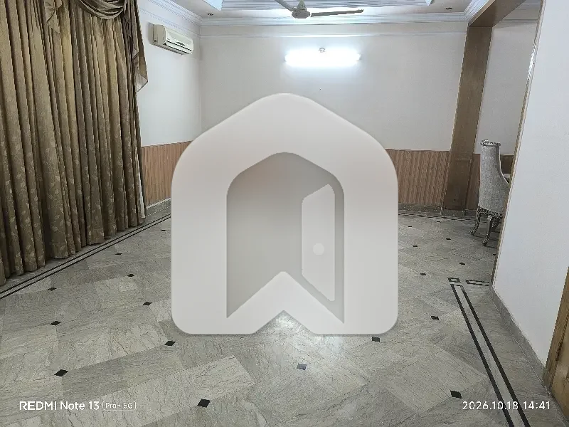 5 bedrooms & 5 bathrooms DD TV lounge kitchen, photo 18