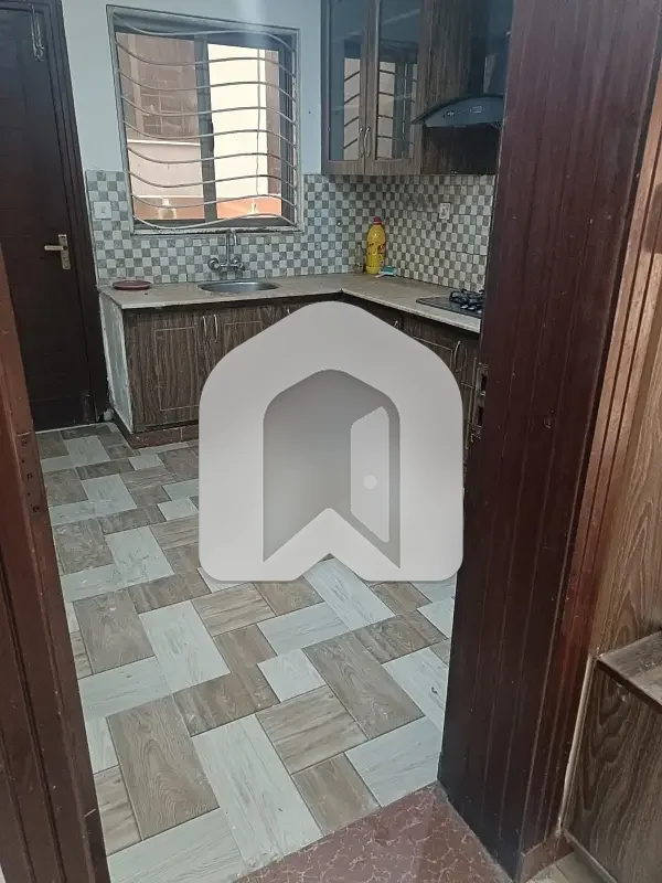 10 Marla Used House For Rent, photo 6