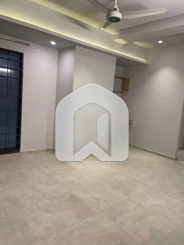 E-11 Two Bedroom Unfurnished Apartment Available For Rent., photo 8