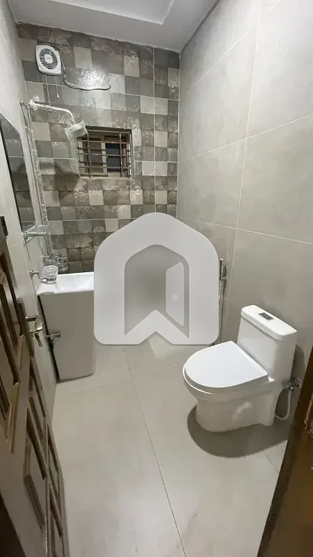 1 KANAL UPPER PORTION (4 BEDROOM) AVAILABLE FOR RENT IN E 11/4, photo 10