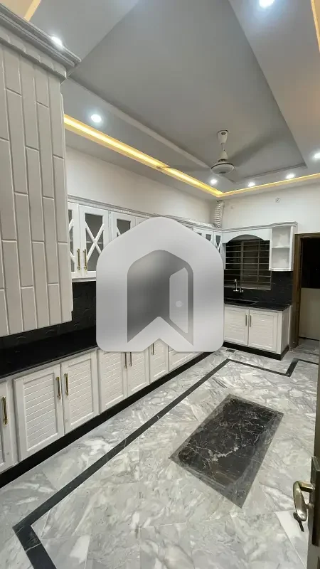 1 KANAL UPPER PORTION (4 BEDROOM) AVAILABLE FOR RENT IN E 11/4, photo 9