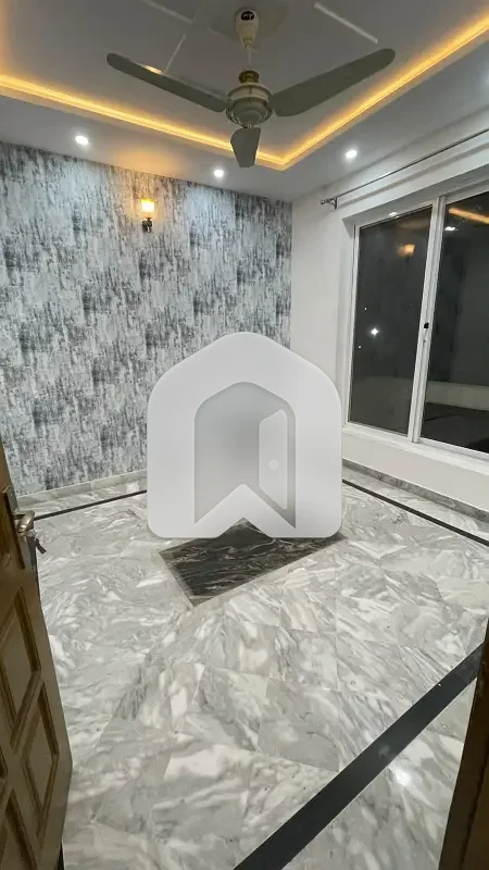 1 KANAL UPPER PORTION (4 BEDROOM) AVAILABLE FOR RENT IN E 11/4, photo 6