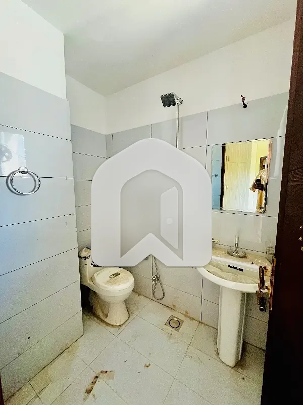 brand new one bed apartment for rent in B-17 Multi Gardens Islamabad, photo 11