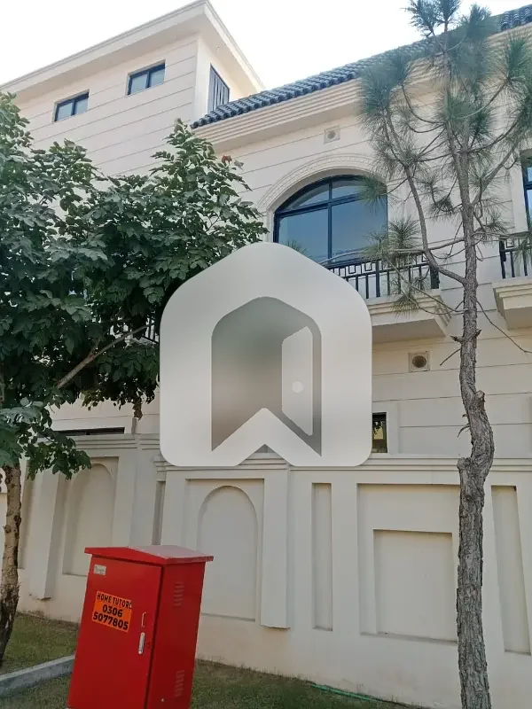 Brand New 1.5 kanal house for Rent available inbehria enclave islamabad