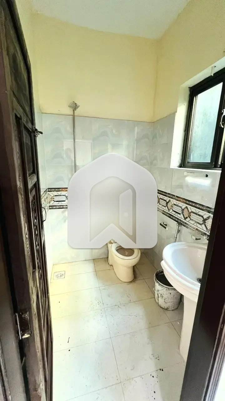 Lower Portion Of 10 Marla Is Available In Contemporary Neighborhood Of Bani Gala Zam Zam Real Estate, photo 7