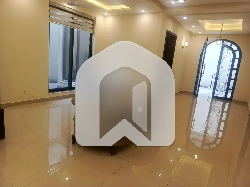 Lower Ground Floor For Rent In F-7, Islamabad, photo 7