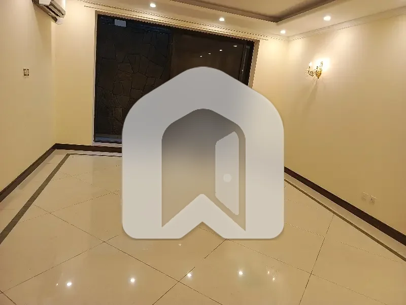 Lower Portion Available For Rent In F-7 Islamabad, photo 15