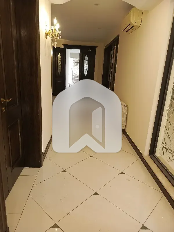 Lower Portion Available For Rent In F-7 Islamabad, photo 10