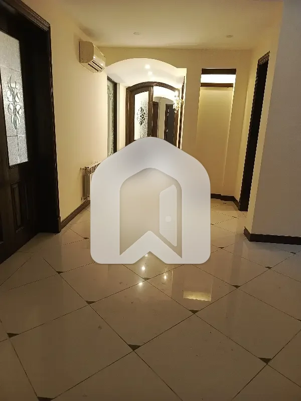 Lower Portion Available For Rent In F-7 Islamabad, photo 9