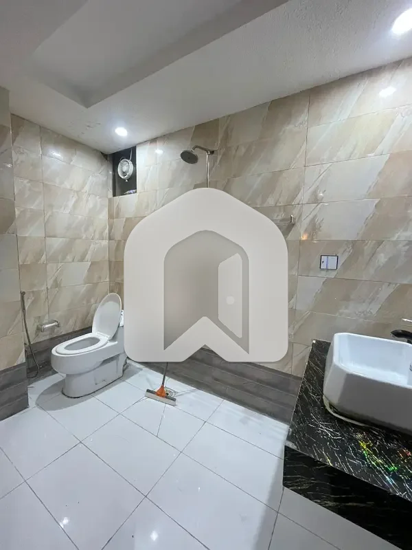 2 BED LUXURY FURNISHED AVAILABLE FLAT FOR RENT IN E11/4, photo 22