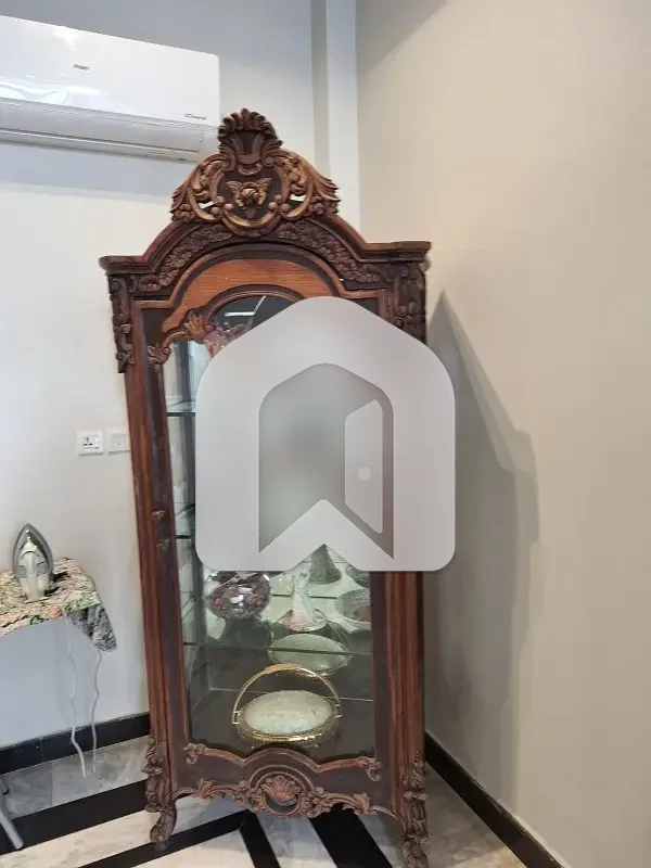 Beautiful Luxury Fully Furnished Portion For Rent In F-10 Islamabad 3 Bedrooms Separate Entrance Huge Car Parking soller system, photo 9